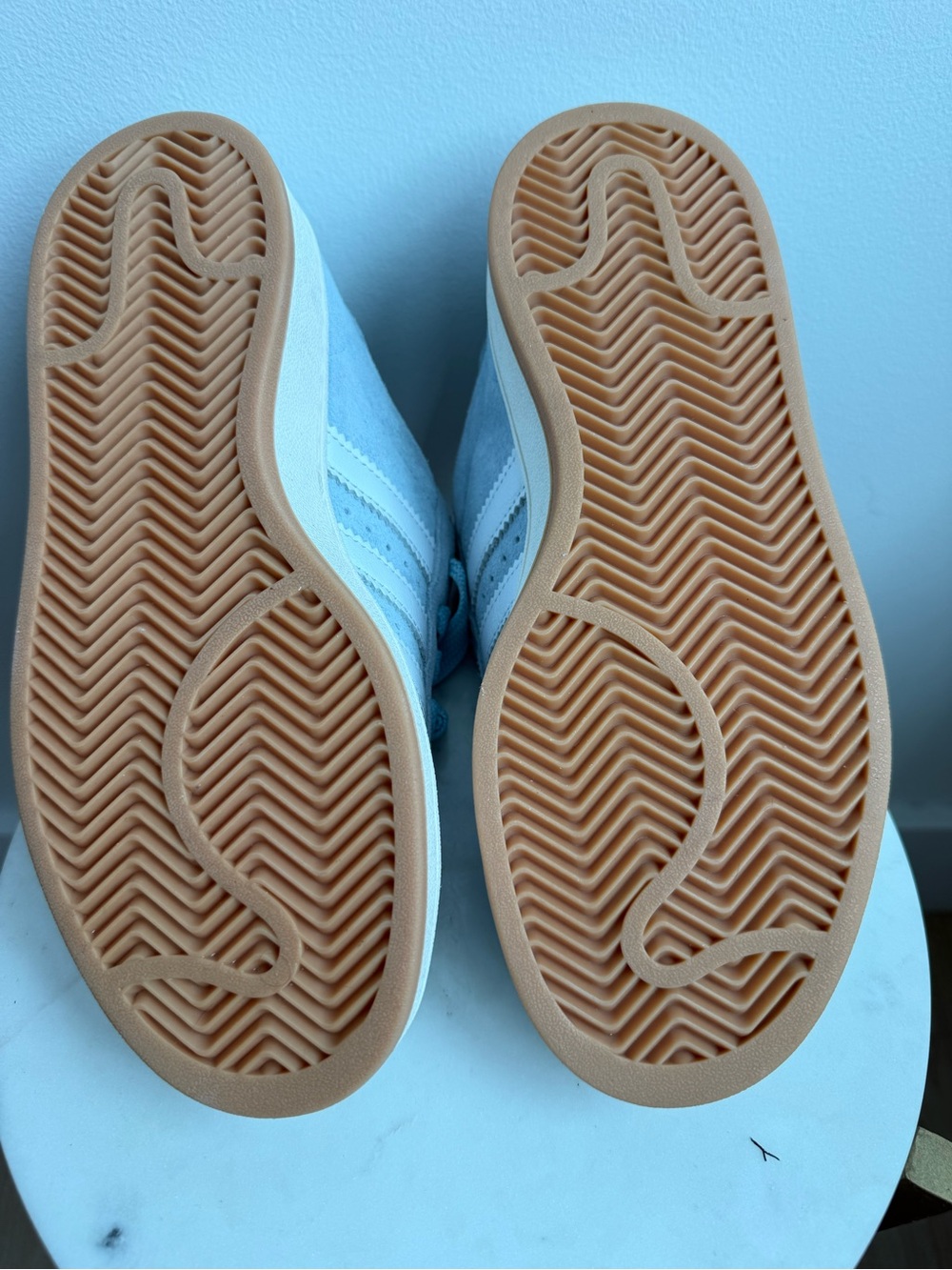 Adidas Campus: Light Blue Suede Sneakers NWOT - Picture 5 of 6